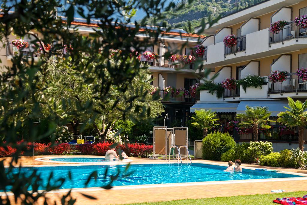 Sporthotel Villa Stella Torbole Sul Garda Luaran gambar